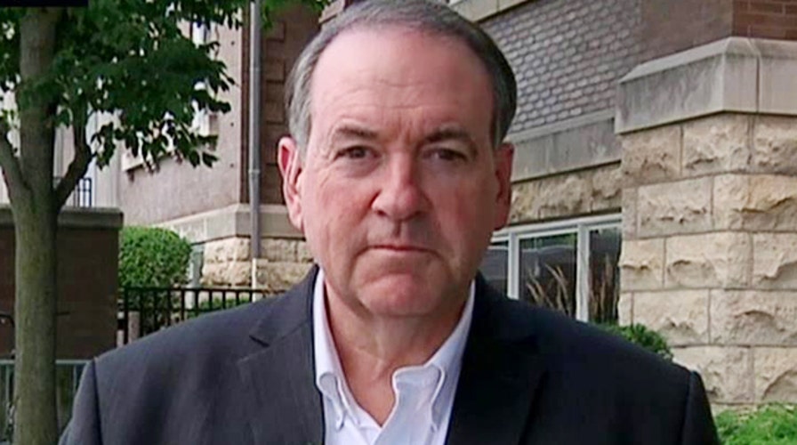 Mike Huckabee slams 'outrageous' Iran agreement