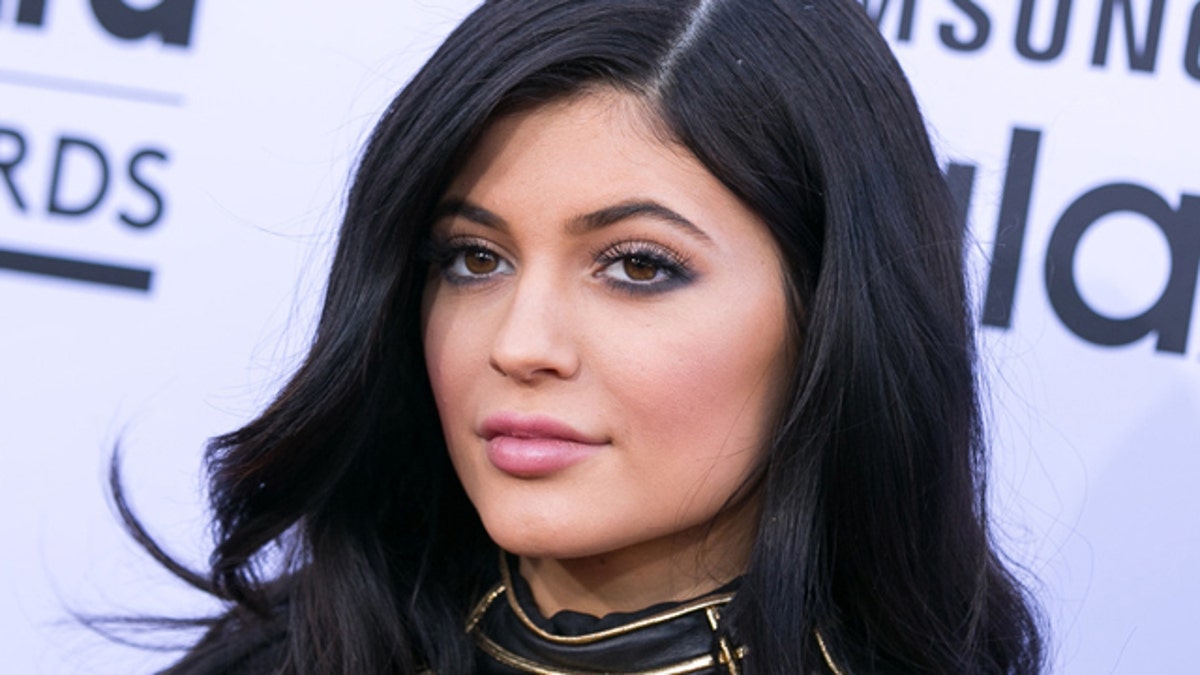 Xxx Kylie Jenner - Kylie Jenner gets sex tape offers day after 18th birthday | Fox News