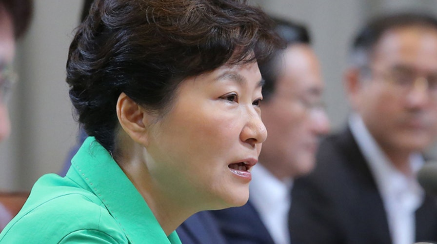 Tense talks between the Koreas continue