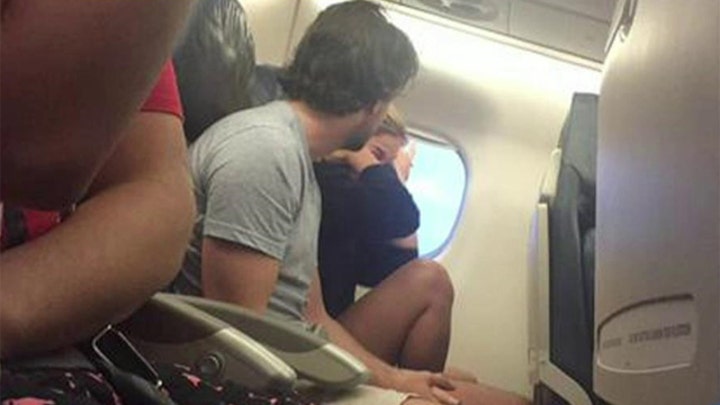 What's worse: Breaking up on a plane or live-tweeting it?