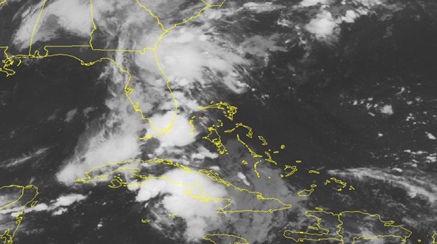 Florida braces for flooding as Erika's remnants move in