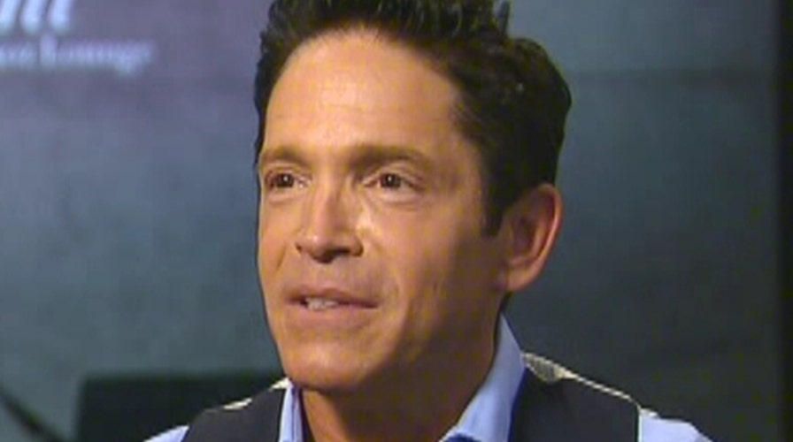 Jazz saxophonist releases 'Collaborations' with music elite