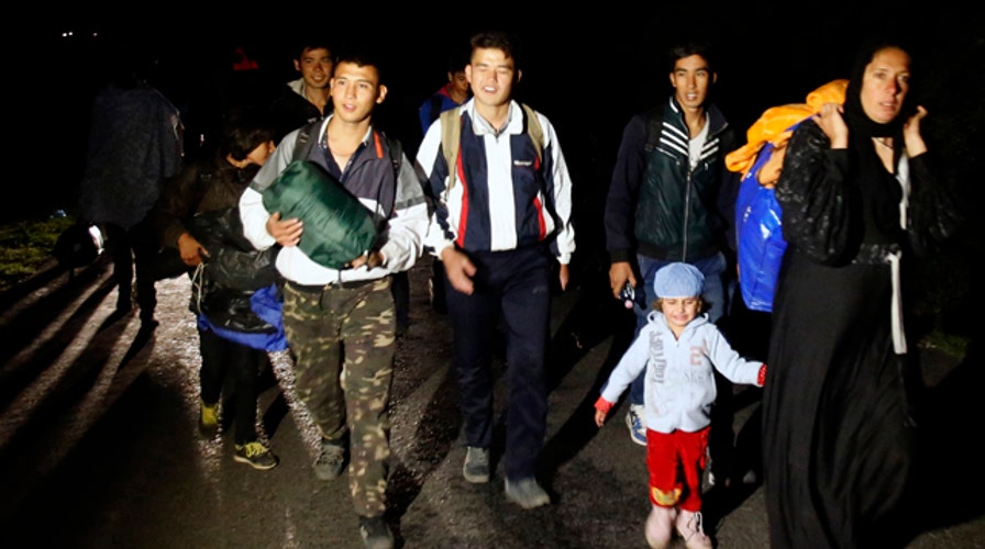 White House considering ways to help migrant crisis