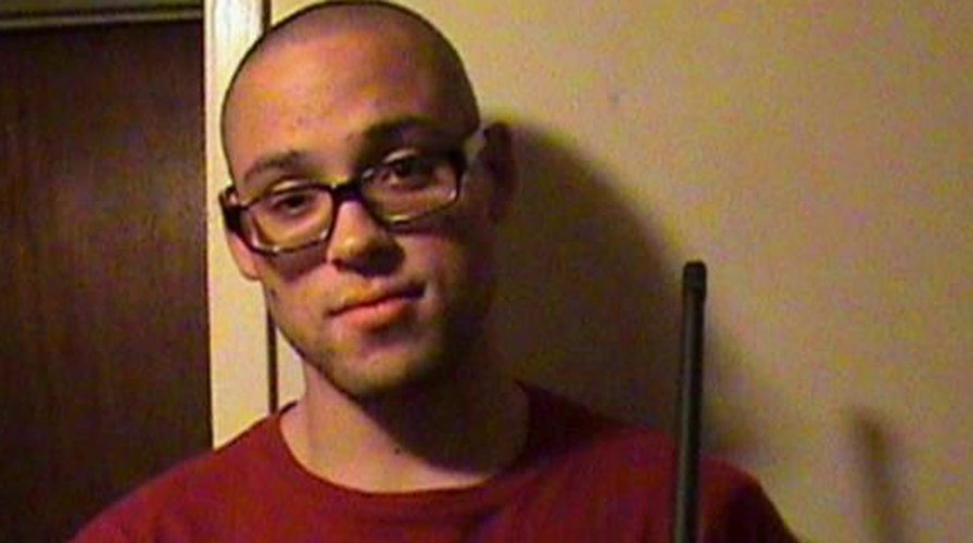 Investigators probe Oregon gunman's relationship with mother