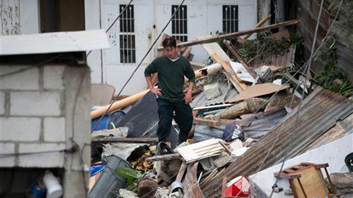 Rescuers hunt for hundreds missing after Guatemala landslide