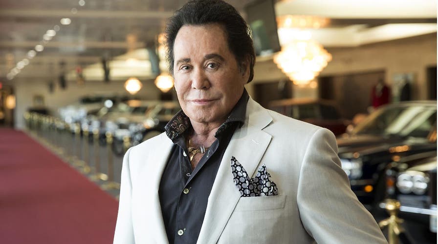 Mr. Las Vegas gives fans a glimpse of his Sin City lifestyle