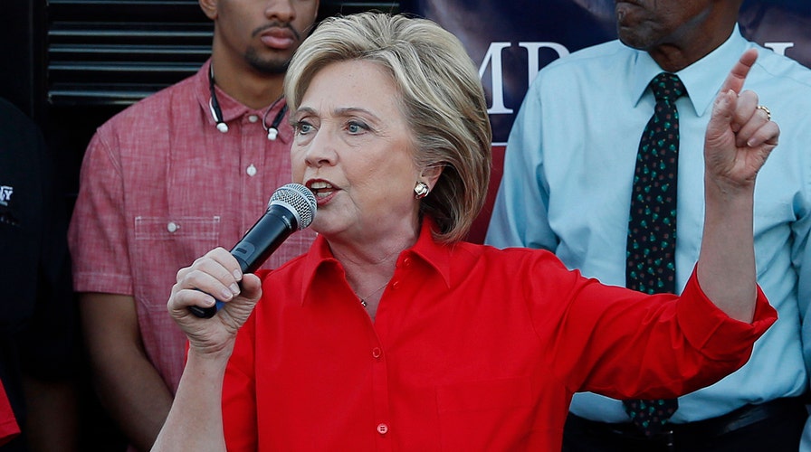 Clinton targets Trump ahead of Democratic debate