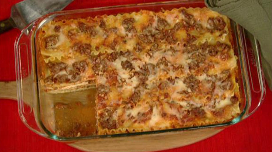 Cooking with ‘Friends’: Gillian Turner’s lasagna