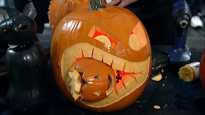 After the Show Show: Power pumpkin carving