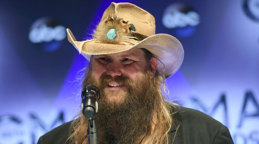 Chris Stapleton stuns at CMA Awards