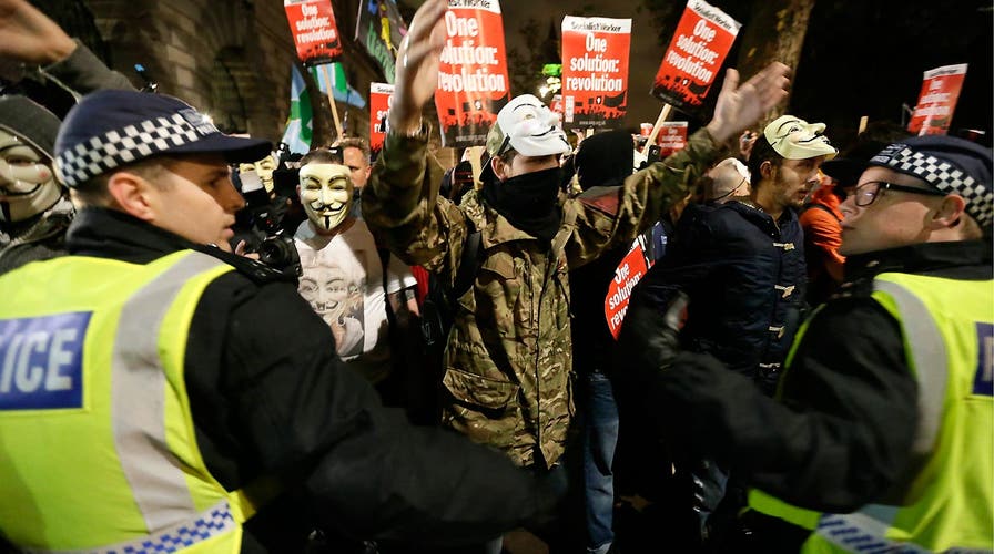 Violent anti-capitalism protests erupt in London 