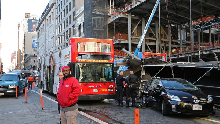 Police: 19 hurt in open-air tour bus crash in San Francisco
