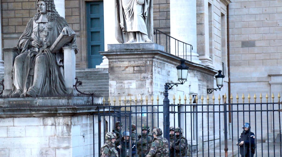 1,500 extra soldiers to help guard French facilities