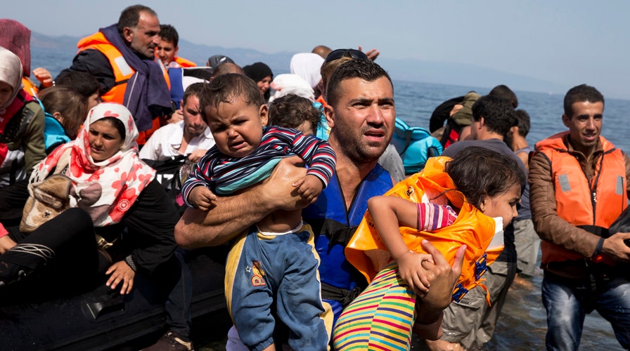 Showdown brewing between governors, feds over refugees