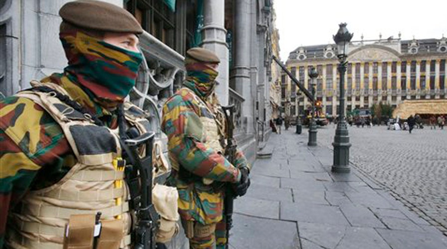 Belgian government lowers alert level for Brussels