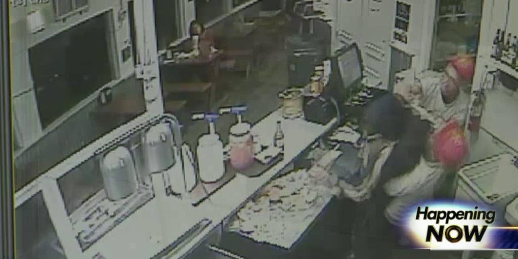 Restaurant workers fight off robber | Fox News Video