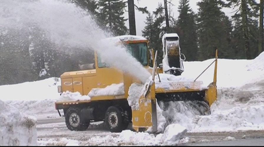 Upside-down weather pattern snarls holiday travel