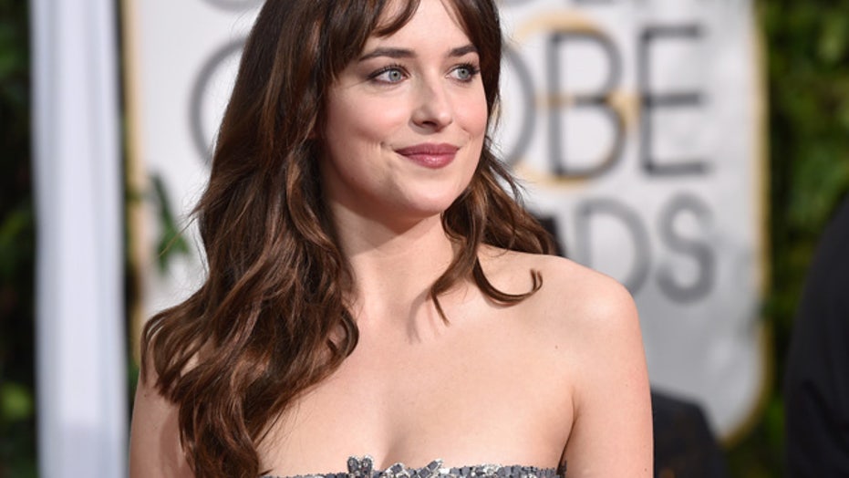 Dakota Johnson S Wardrobe Malfunction Fox News Video