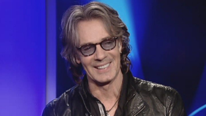 Rick Springfield rocks 'Rocket Science,' performs