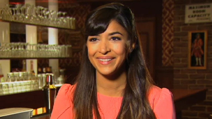 'New Girl' star Hannah Simone is one busy lady