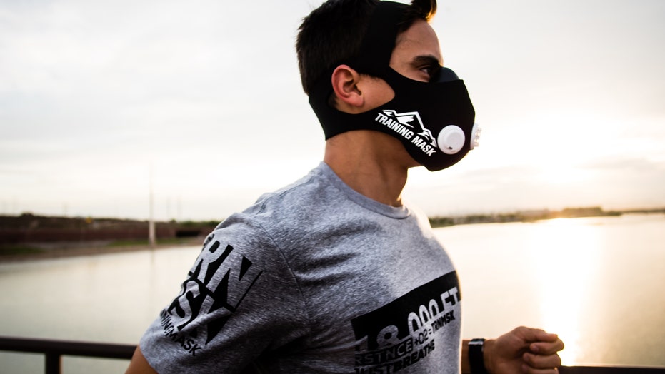 respiratory training mask