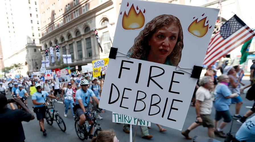 Bernie backers protest in Philly after DNC email leak