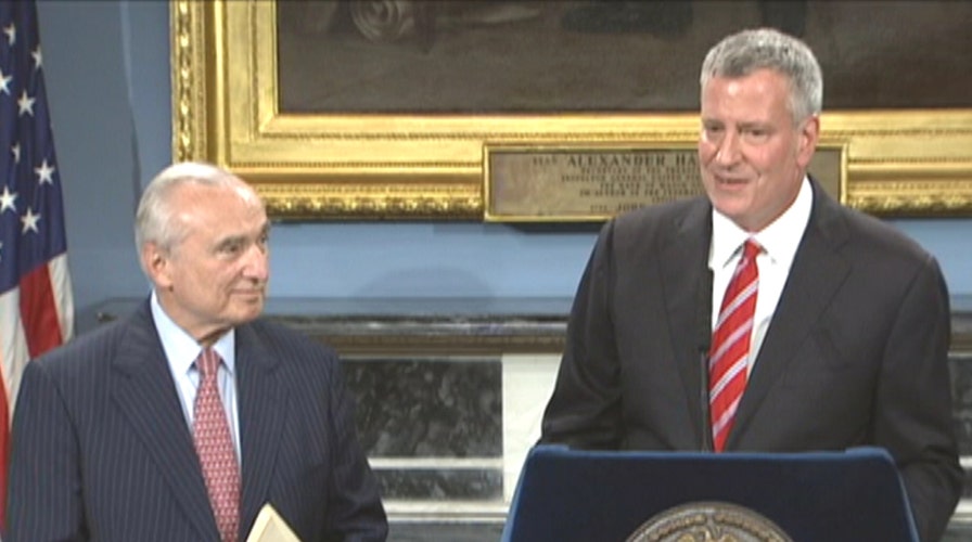 De Blasio: We'll never fail to honor Bratton's achievements