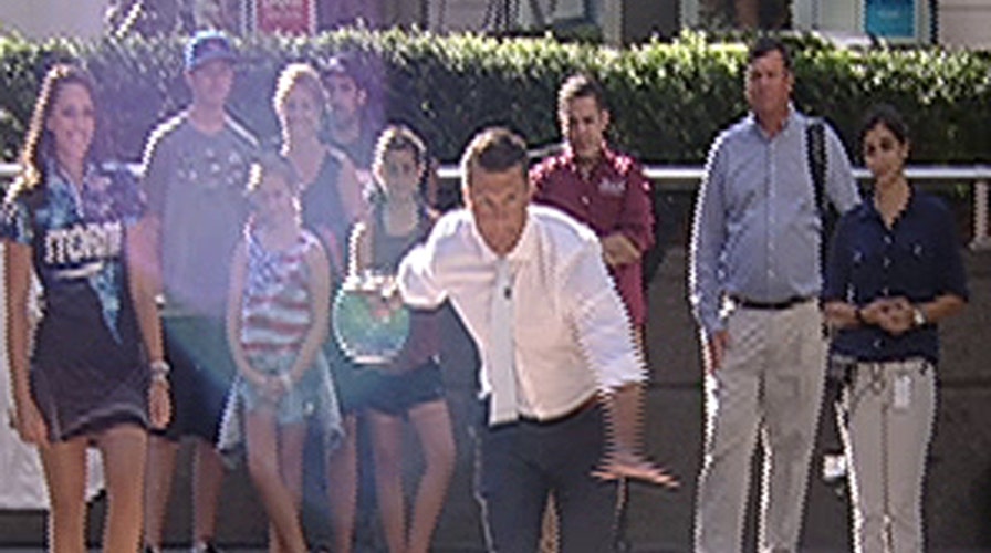 After the Show Show: Bowling with 'Friends'