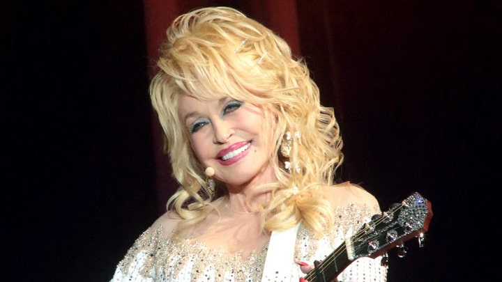 How Dolly Parton satisfies cravings and stays in shape