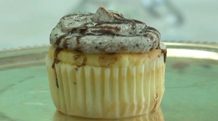 Bakery accused of racism over 'Mr. President' Oreo cupcake