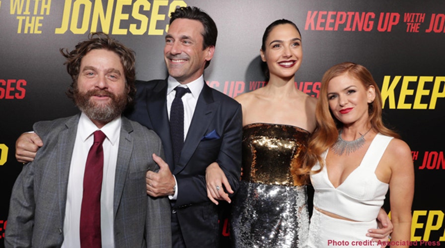 In the FOXlight: The Cast of 'Keeping Up With the Joneses'