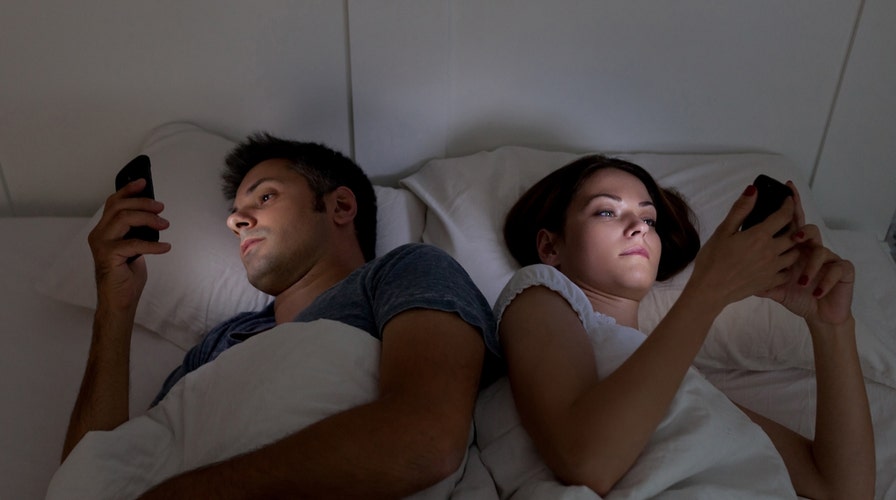 How to break your cellphone addiction