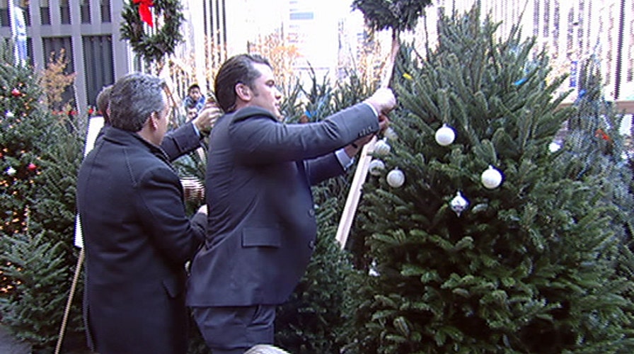 After the Show Show: Decorating relay