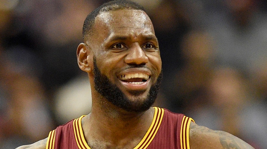 LeBron James and Cavaliers players boycott Trump hotel