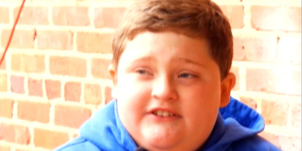 Bad Santa fat shames 9yearold boy Fox News Video