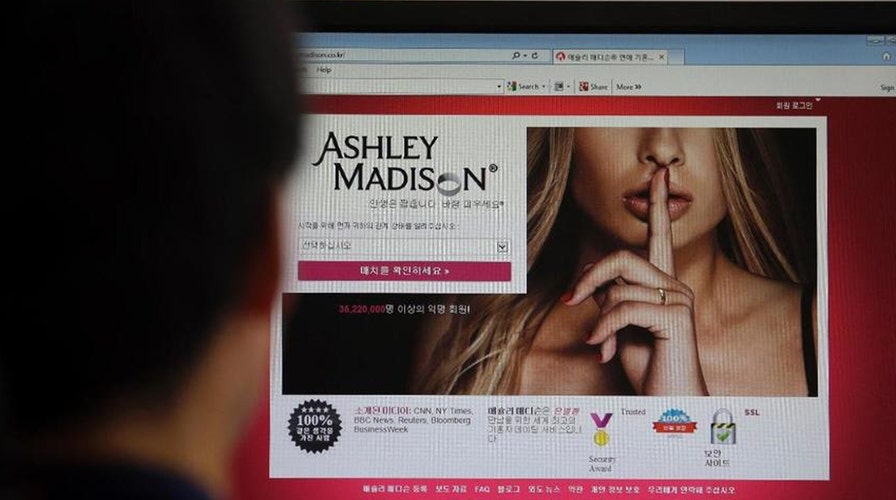 Hacked cheating site Ashley Madison pays up