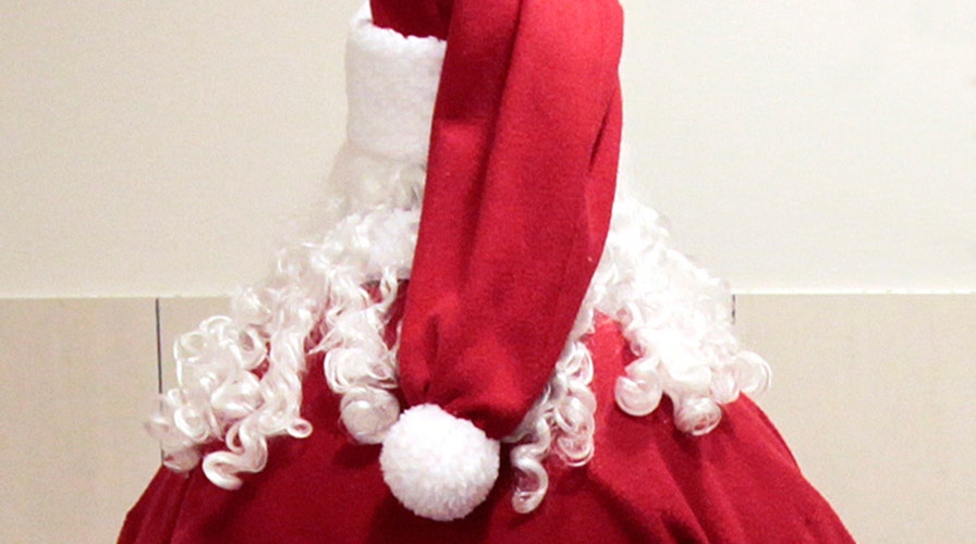 Bad Santa: Authorities arrest felon posing as St. Nick