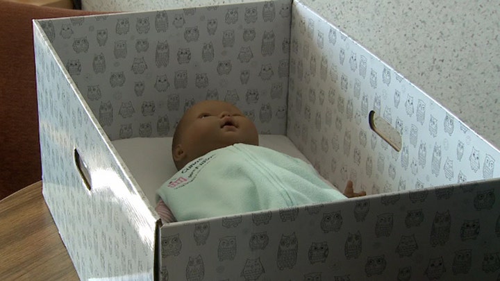 Can cardboard boxes reduce SIDS in US?
