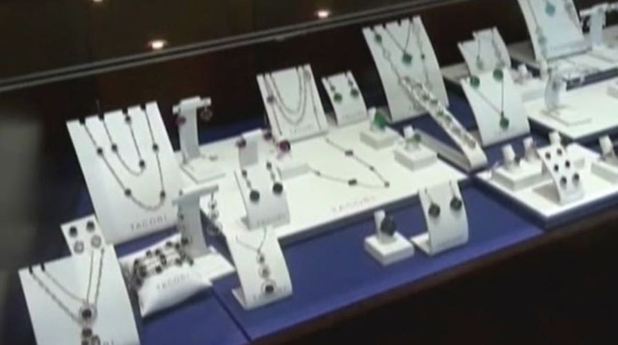 Jewelry store stays true to their word