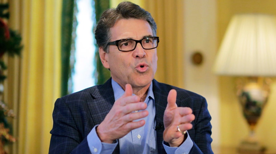Is Governor Perry attempting another presidential run?