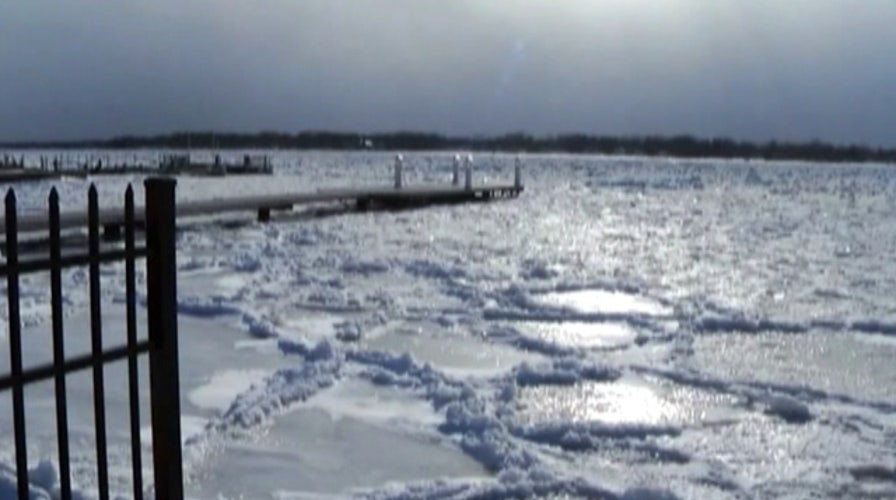 Deadly arctic blast eases grip on much of US