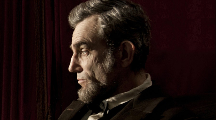 'Lincoln' leads Oscar pack with 12 nominations