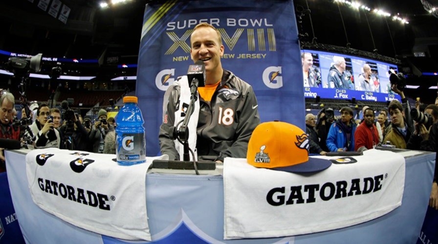 Media get up close, personal with Super Bowl stars