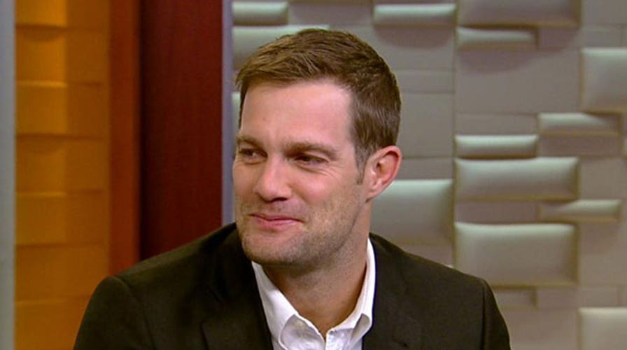 Geoff Stults talks 'Enlisted'