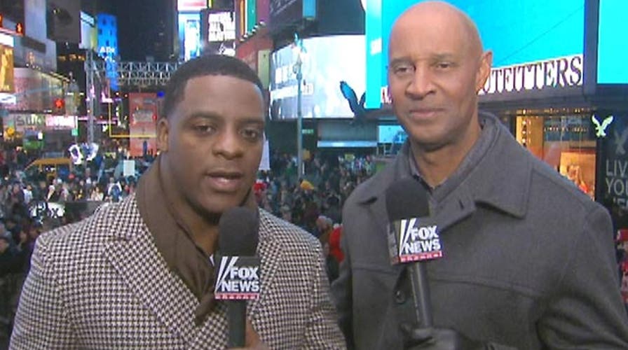 NFL greats give Super Bowl prediction