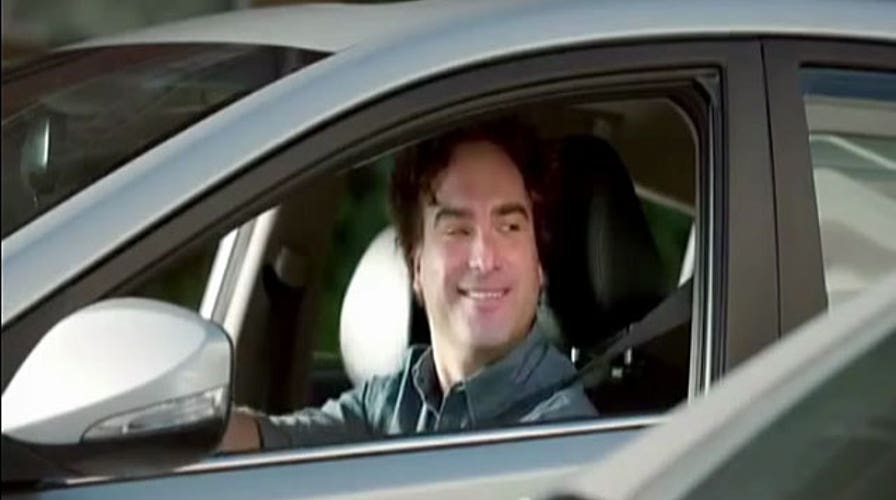 Star power propels auto Super Bowl ads