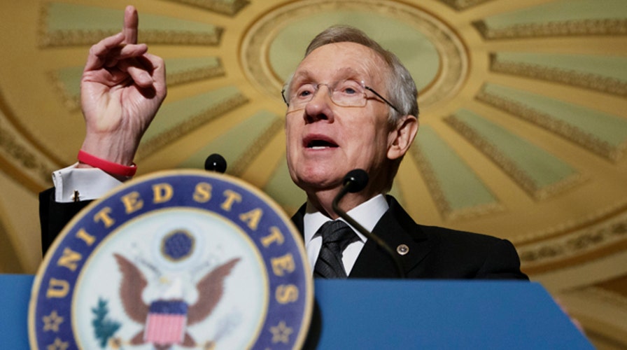 Dems struggle to find midterm talking points