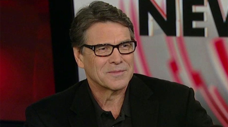 Rick Perry discusses Chris Christie, plans for 2016