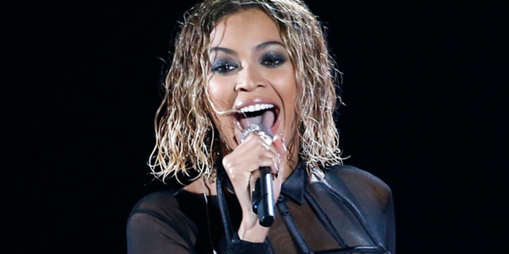 Beyonce gets bootylicious on stage | Fox News Video
