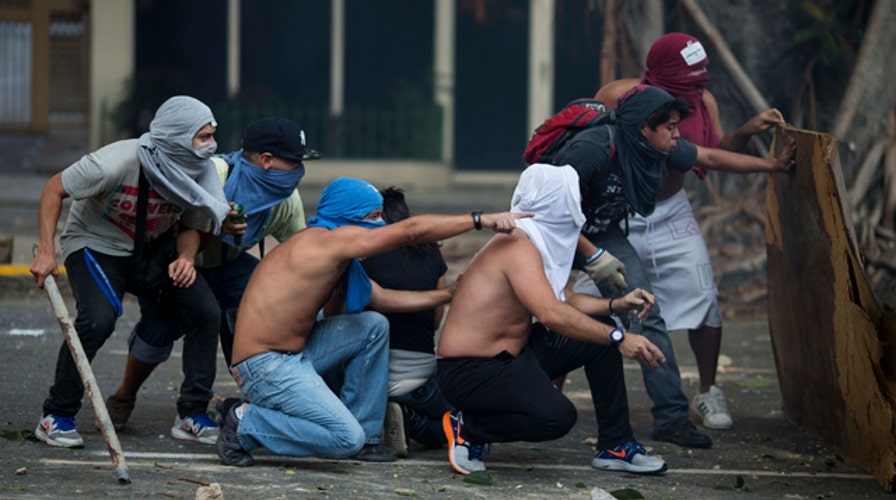 Jailed protest leader urges peaceful protests in Venezuela